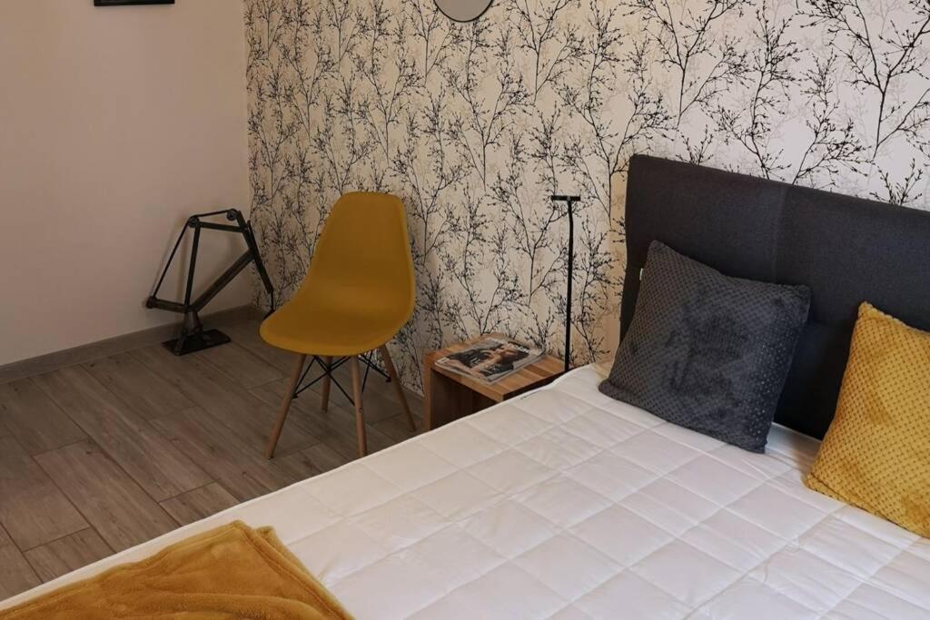 The Yellow Apartment Danzica Esterno foto