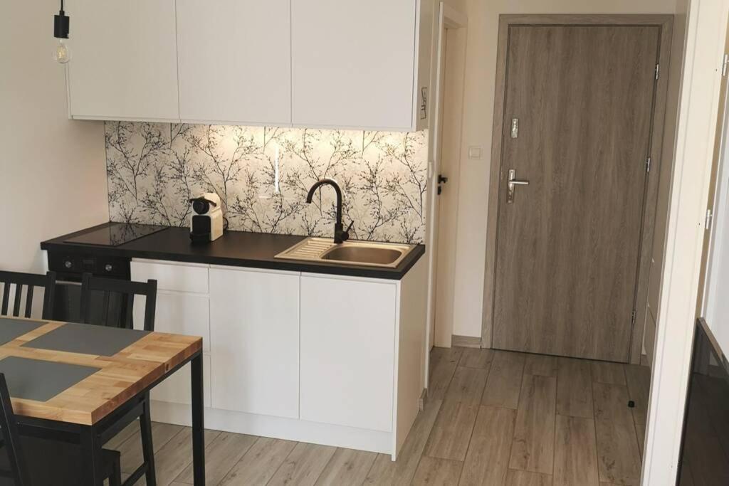 The Yellow Apartment Danzica Esterno foto